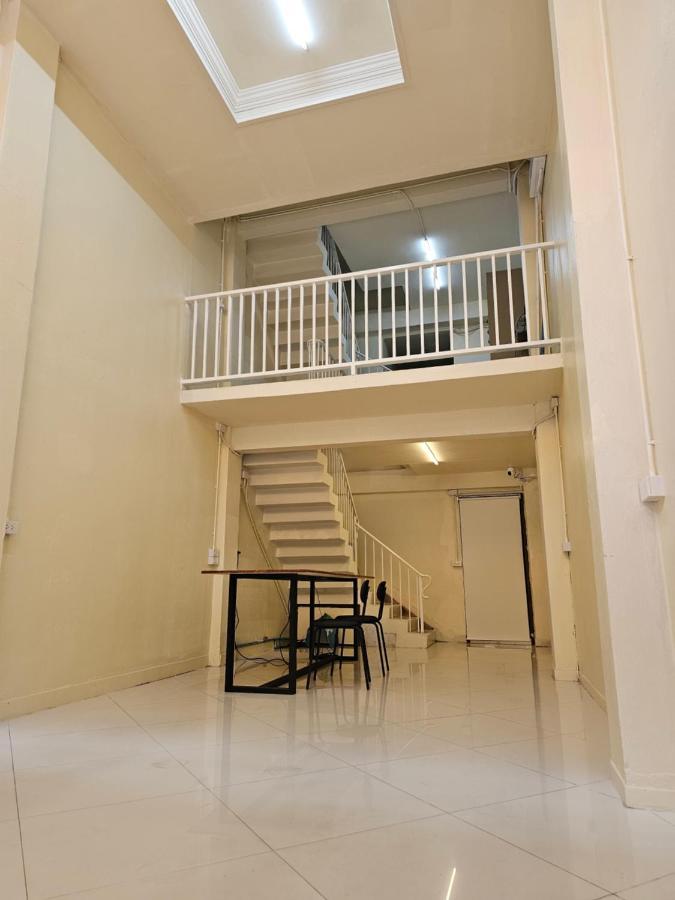 Luca Hostel Bangkok Eksteriør billede