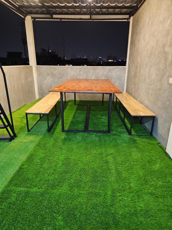 Luca Hostel Bangkok Eksteriør billede